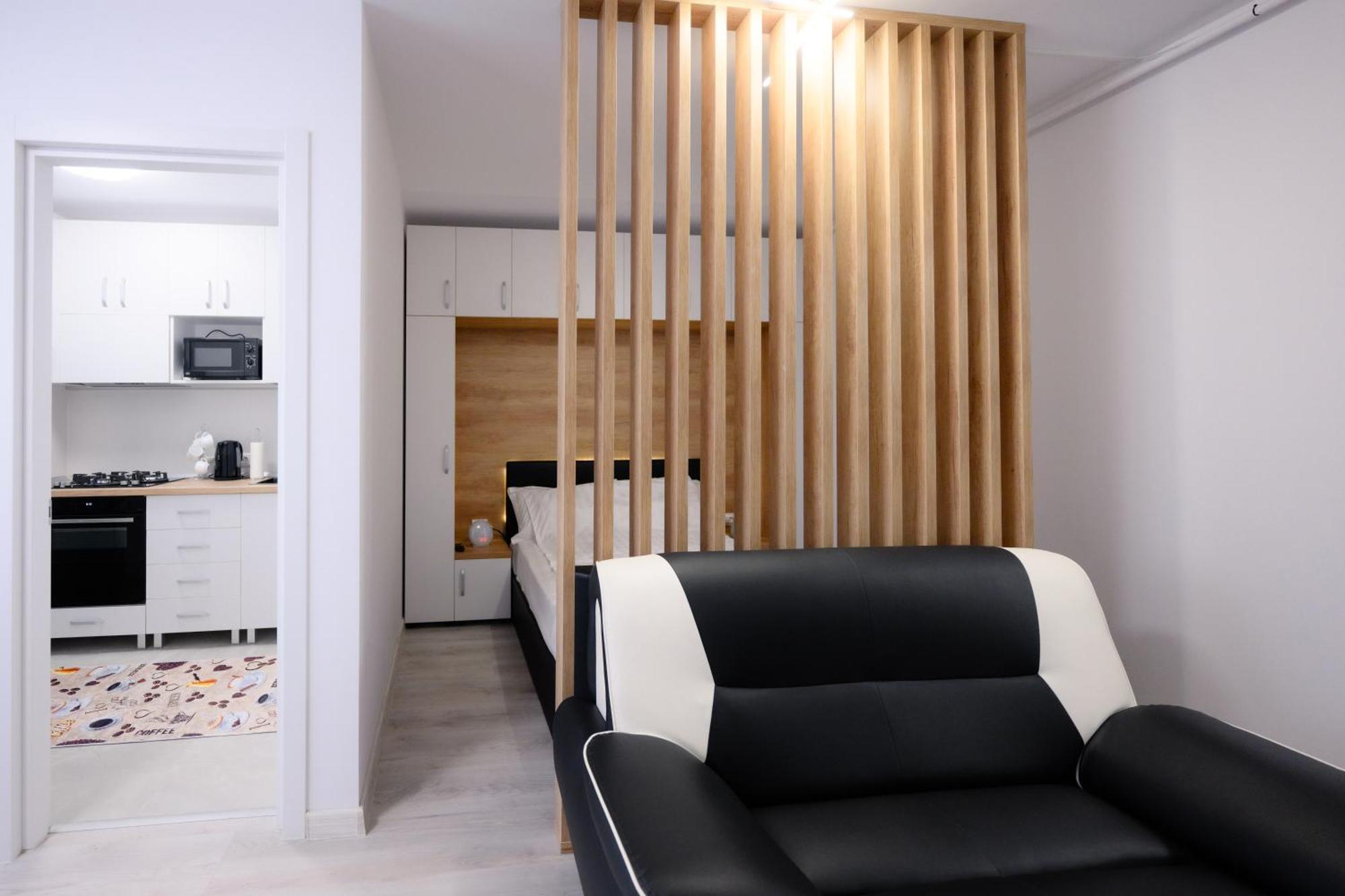 Charming Hideaway Inspired By El Profesor'S Intrigue Apartamento Bucareste Exterior foto