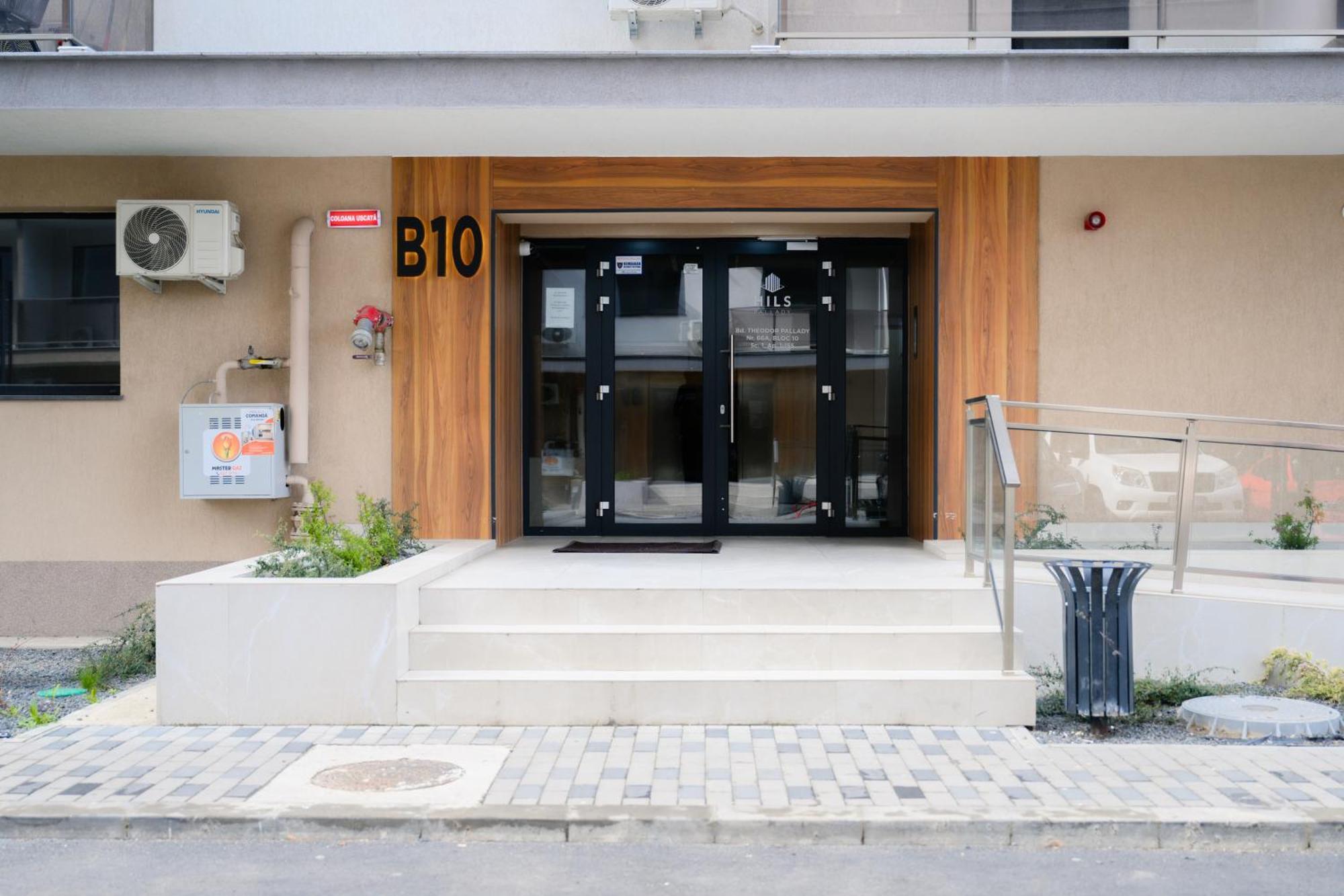 Charming Hideaway Inspired By El Profesor'S Intrigue Apartamento Bucareste Exterior foto