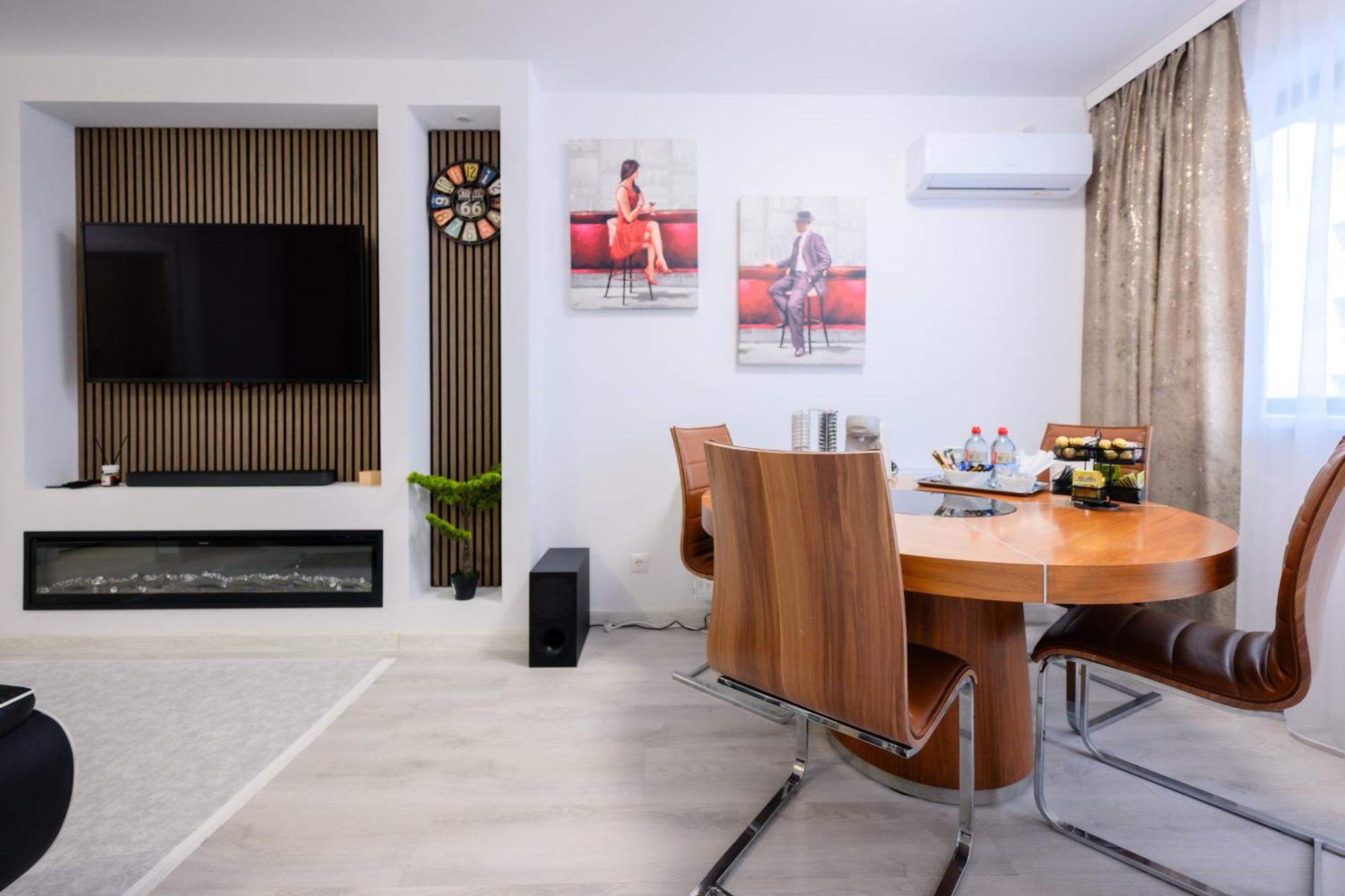Charming Hideaway Inspired By El Profesor'S Intrigue Apartamento Bucareste Exterior foto